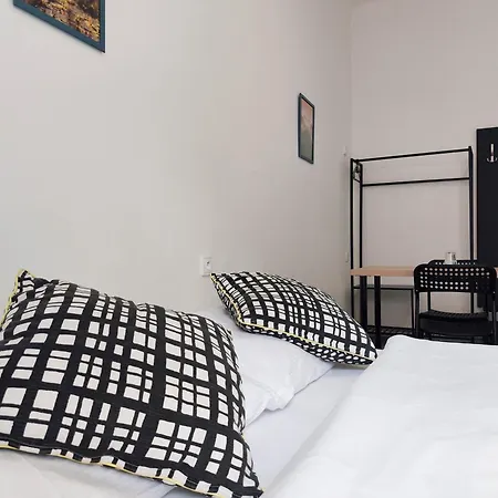Fantasticky V Praze Na Letne B3 Quarto em Acomodações Particulares *