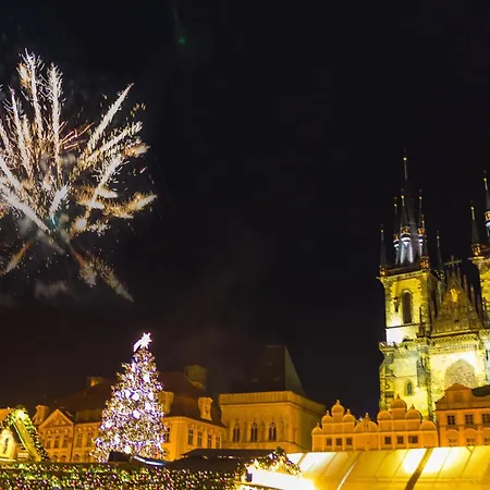 Fantasticky V Praze Na Letne B3 * Πράγα