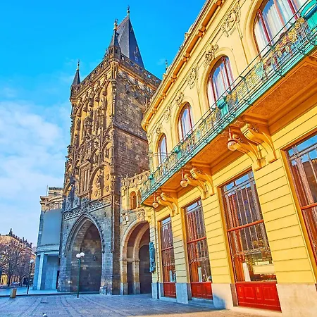 Fantasticky V Praze Na Letne B3 Πράγα