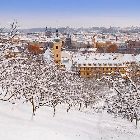 Fantasticky V Praze Na Letne B3 Δωμάτια σε οικογενειακή κατοικία *