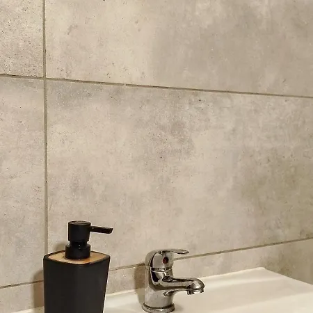 Quarto em Acomodações Particulares Fantasticky V Praze Na Letne B3 *